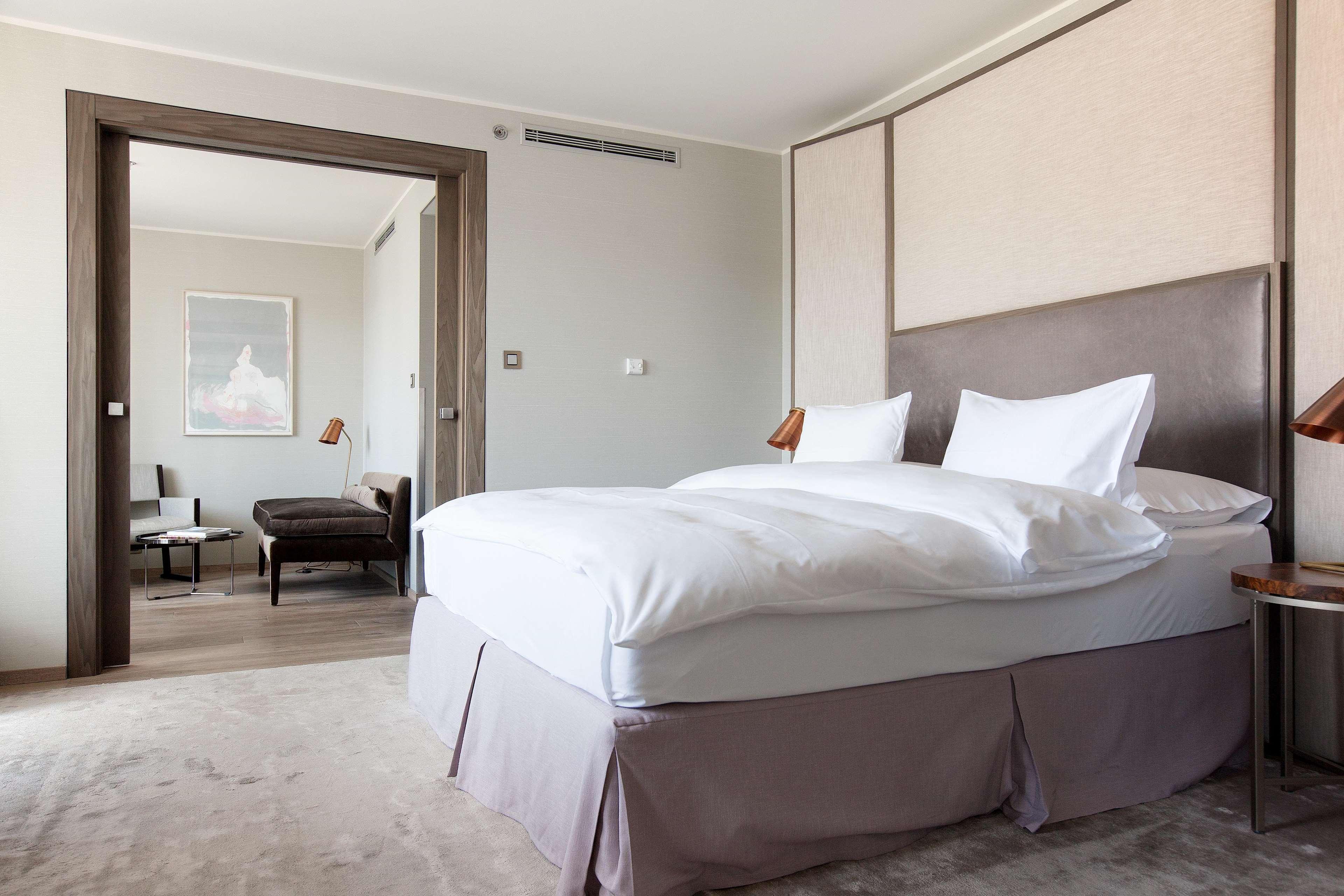 THE EMBLEM PRAGUE HOTEL | 5-STAR ACCOMMODATION IN WEST END WITH A ...